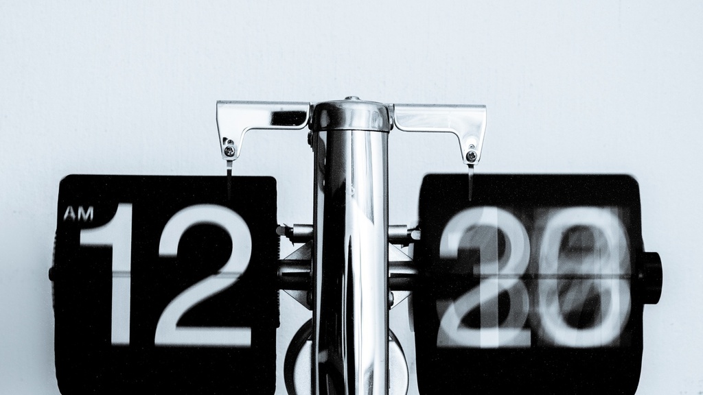 1223